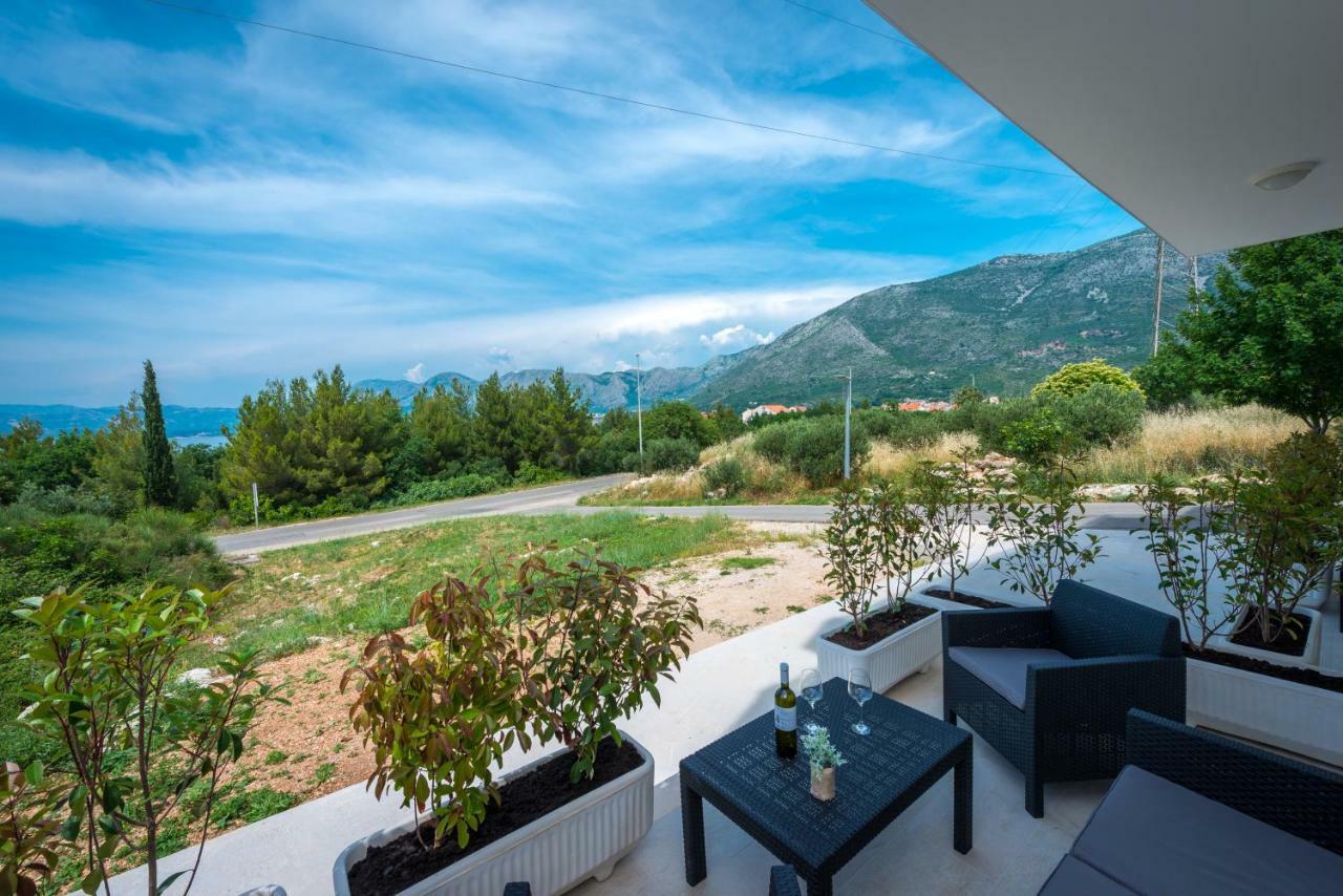 Villa Niki 2 ซัฟทัท ภายนอก รูปภาพ