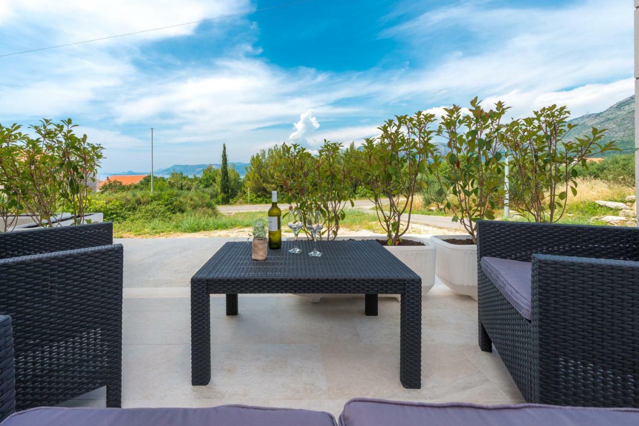 Villa Niki 2 ซัฟทัท ภายนอก รูปภาพ
