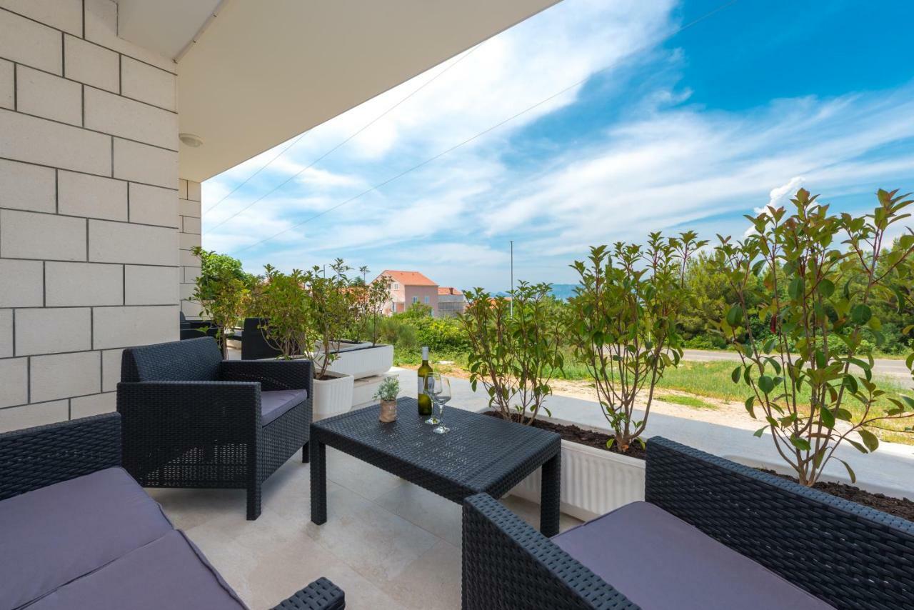 Villa Niki 2 ซัฟทัท ภายนอก รูปภาพ